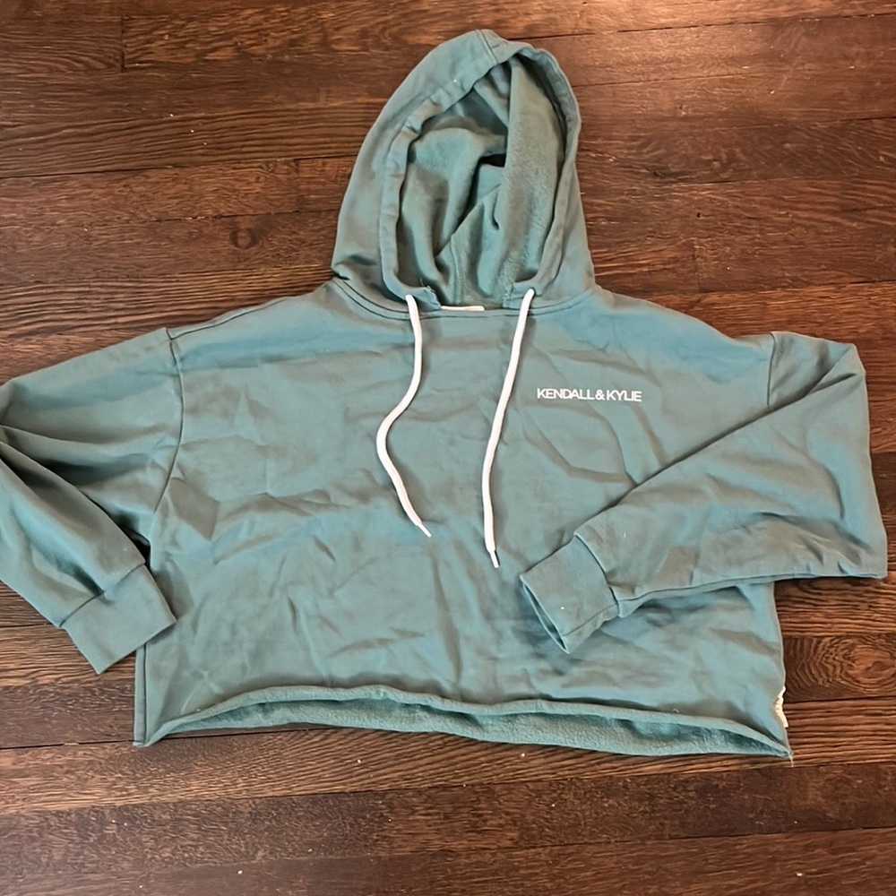 Kendall & Kylie green cropped hoodie